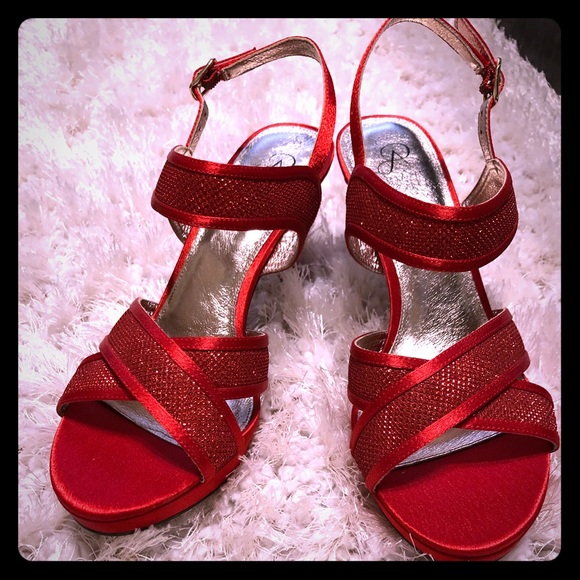 ladies red sparkly shoes